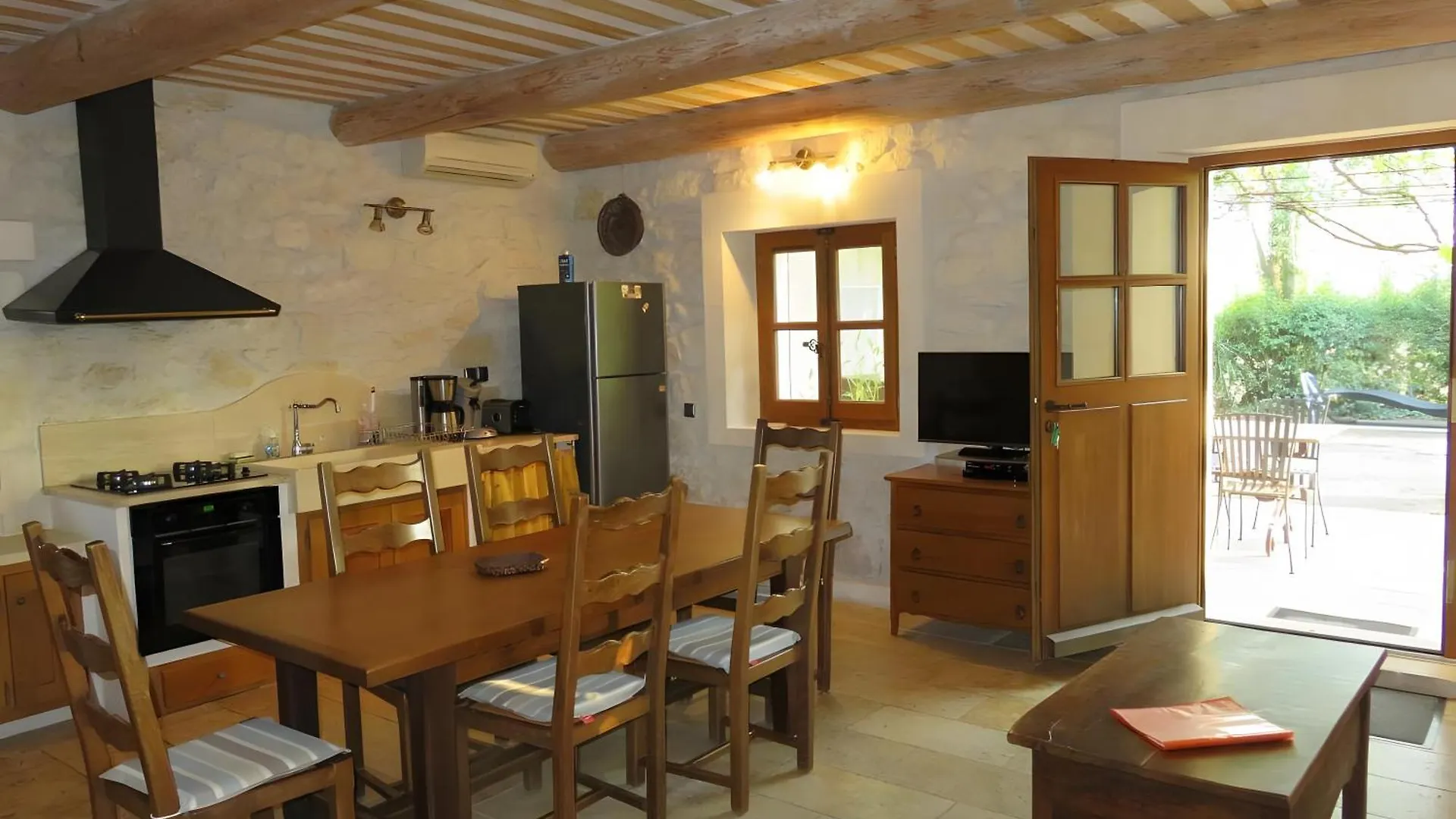 Jolie Maison Au Charme Provencal Tarascon Frankrijk