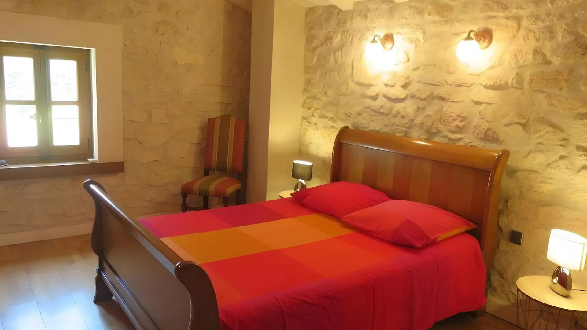 Jolie Maison Au Charme Provencal Tarascon Vakantiehuis